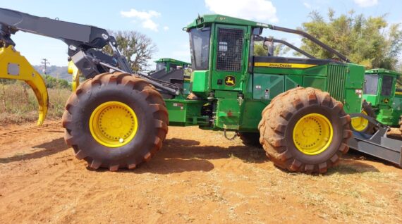 SKIDDER JOHN DEERE 948L