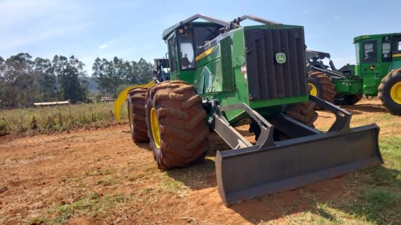 SKIDDER JOHN DEERE 948L - IMAGEM  7