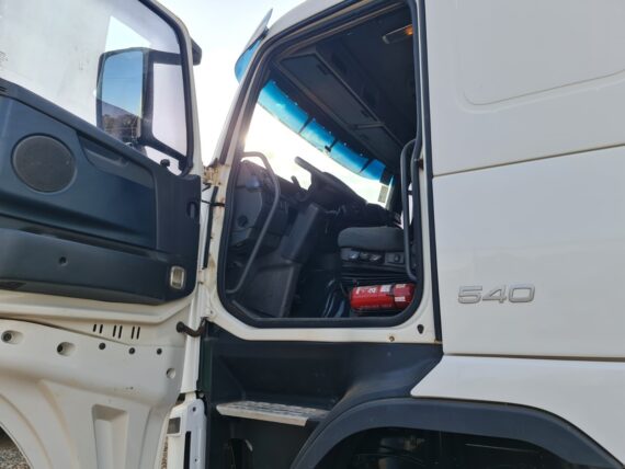 CAVALO MECÂNICO VOLVO FH540 6X4 - IMAGEM  6