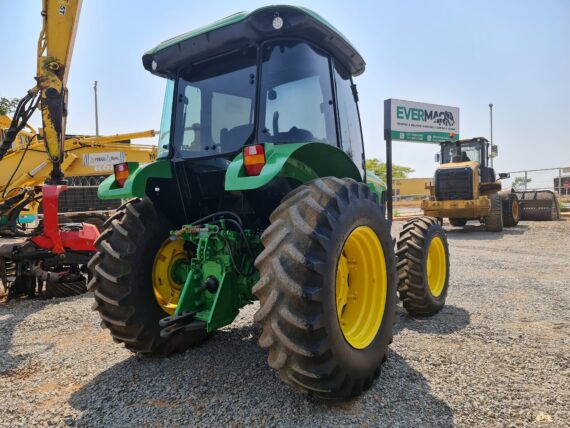 TRATOR AGRÍCOLA JOHN DEERE 5078E 4x4 - IMAGEM  4