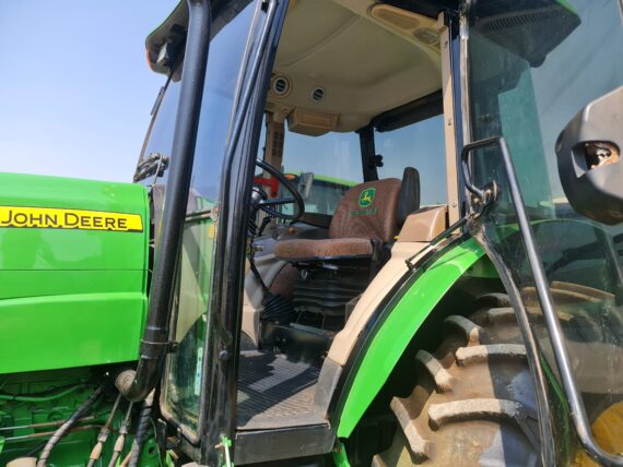 TRATOR AGRÍCOLA JOHN DEERE 5078E 4x4 - IMAGEM  6