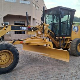 MOTONIVELADORA CATERPILLAR 140K