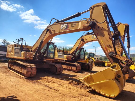 ESCAVADEIRA DE ESTEIRA CAT 336D