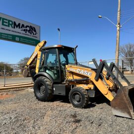 RETROESCAVADEIRA CASE 580N