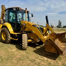 RETROSCAVADEIRA CATERPILLAR 416