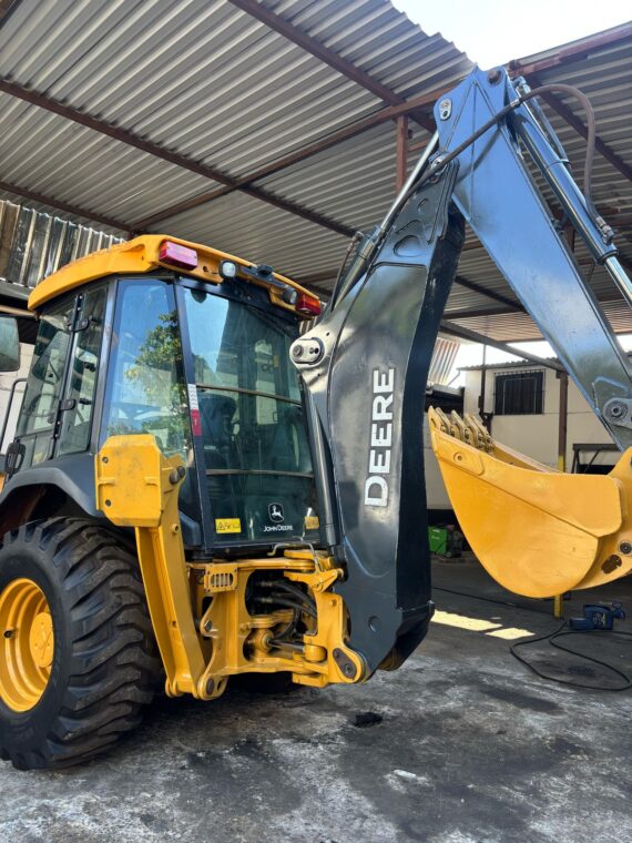 RETROESCAVADEIRA JOHN DEERE 310L - IMAGEM m 4