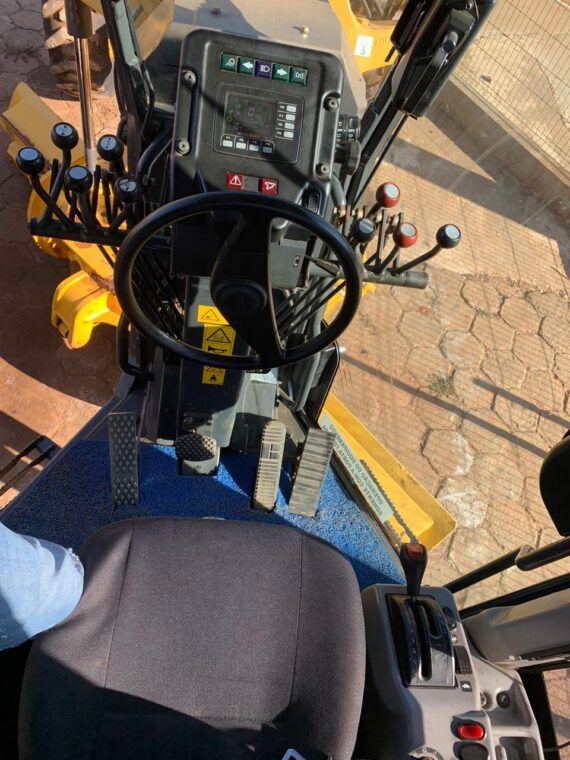 MOTONIVELADORA KOMATSU GD535 - IMAGEM m 7