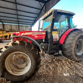 TRATOR DE PNEUS MASSEY FERGUNSON 4297