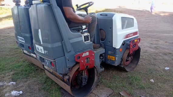 ROLO COMPACTADOR DYNAPAC CC900G DUPLO TANDEM LISO - IMAGEM m 4