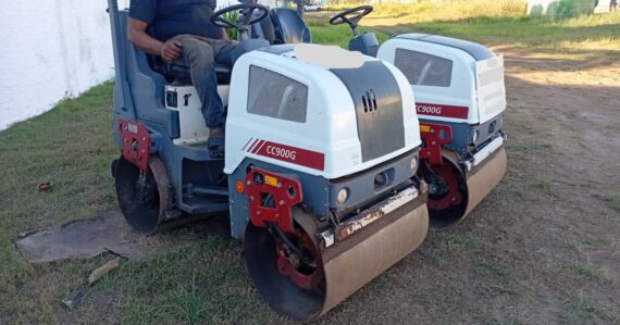 ROLO COMPACTADOR DYNAPAC CC900G DUPLO TANDEM LISO