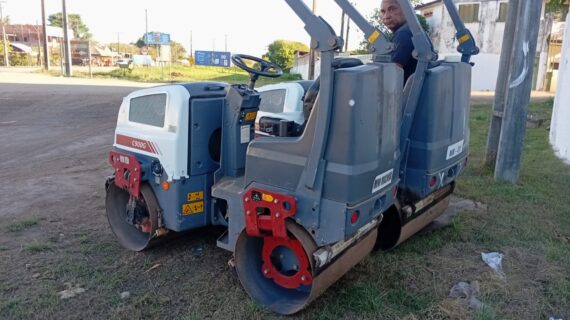 ROLO COMPACTADOR DYNAPAC CC900G DUPLO TANDEM LISO - IMAGEM m 2