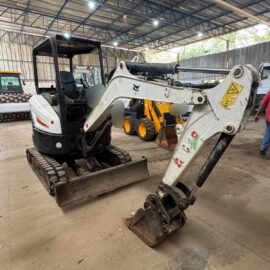MINI ESCAVADEIRA BOBCAT  E27Z