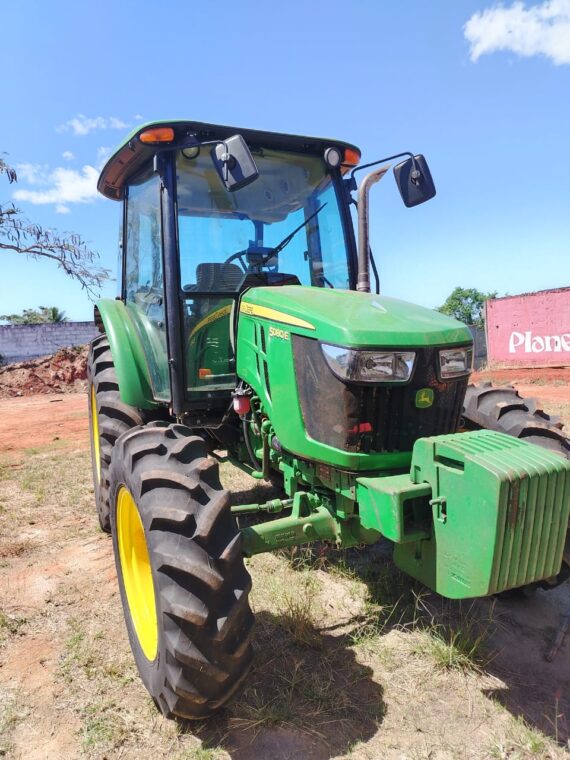 TRATOR AGRÍCOLA JOHN DEERE 5080E - IMAGEM m 5