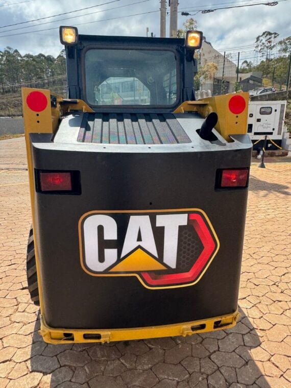 MINI CARREGADEIRA CATERPILLAR 226B3 - IMAGEM m 4