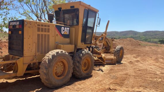 MOTONIVELADORA CATERPILLAR 120K