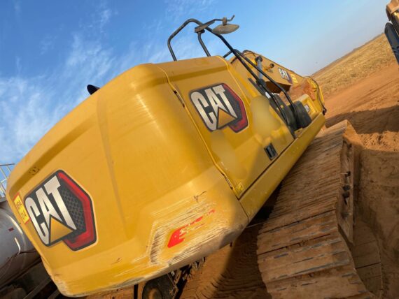 ESCAVADEIRA CATERPILLAR 320 6CC - IMAGEM m 3