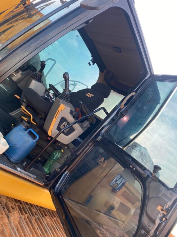 ESCAVADEIRA CATERPILLAR 320 6CC - IMAGEM m 12