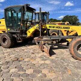 MOTONIVELADORA NEW HOLLAND RG170B