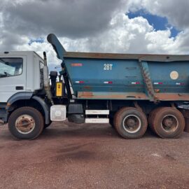 CAMINHÃO BASCULA MERCEDES AXOR 3131 6x4