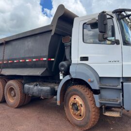 CAMINHÃO BASCULA MERCEDES AXOR 4144 6x4