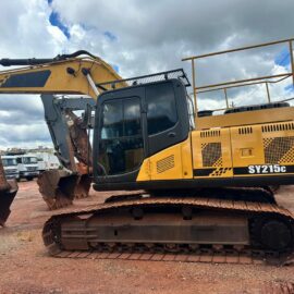 ESCAVADEIRA SANY SY215C