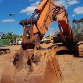 ESCAVADEIRA HITACHI ZX470