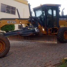 MOTONIVELADORA JOHN DEERE 672G