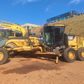 MOTONIVELADORA CAT 140M