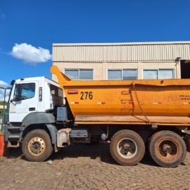 CAMINHÃO BASCULANTE MB AXOR 4144 (6X4)