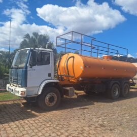 CAMINHÃO PIPA MB 2726 (6X4) 20MIL LITROS